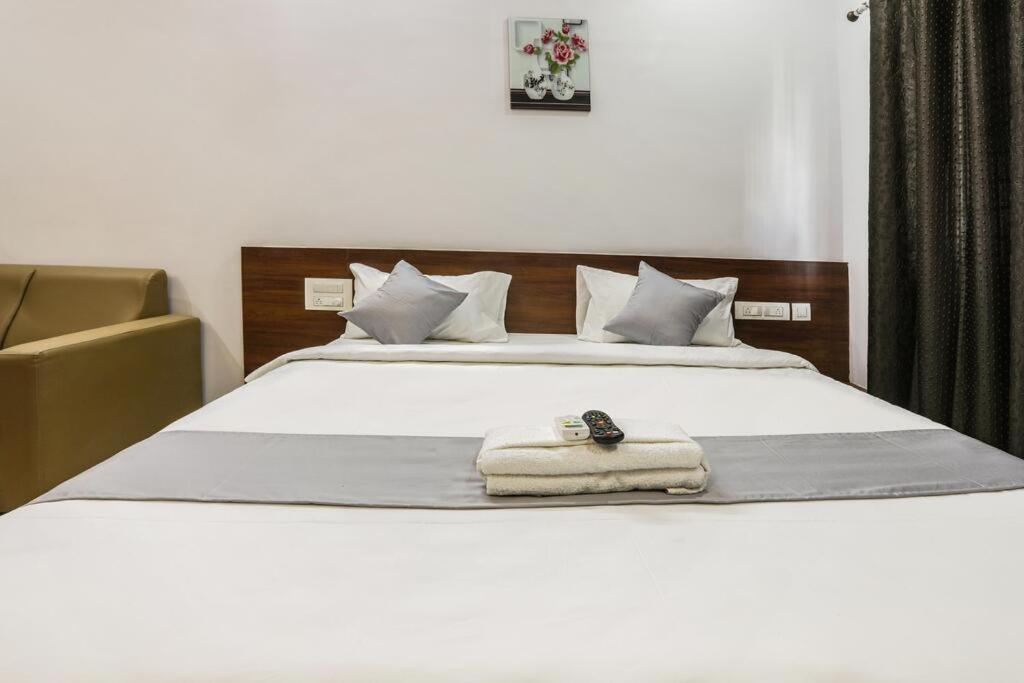 Agira Hotel near Bangalore International Airport Yelahanka Esterno foto