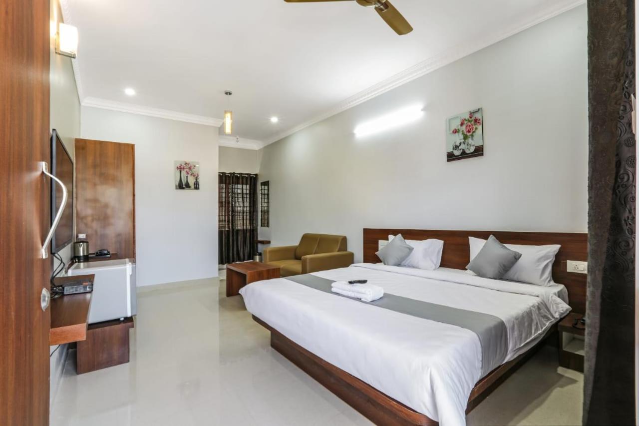 Agira Hotel near Bangalore International Airport Yelahanka Esterno foto