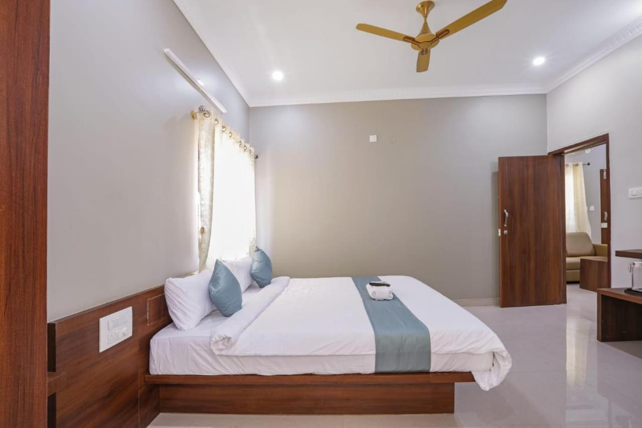 Agira Hotel near Bangalore International Airport Yelahanka Esterno foto